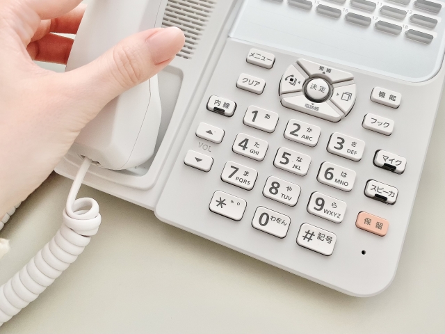共同通信社　世論調査の電話